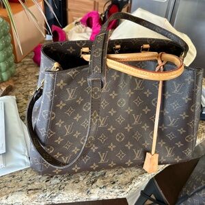 Louis Vuitton Purse